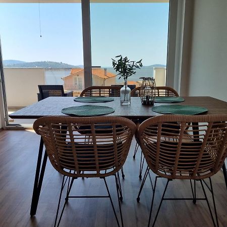 Sea View Apartment 罗戈兹尼察 外观 照片