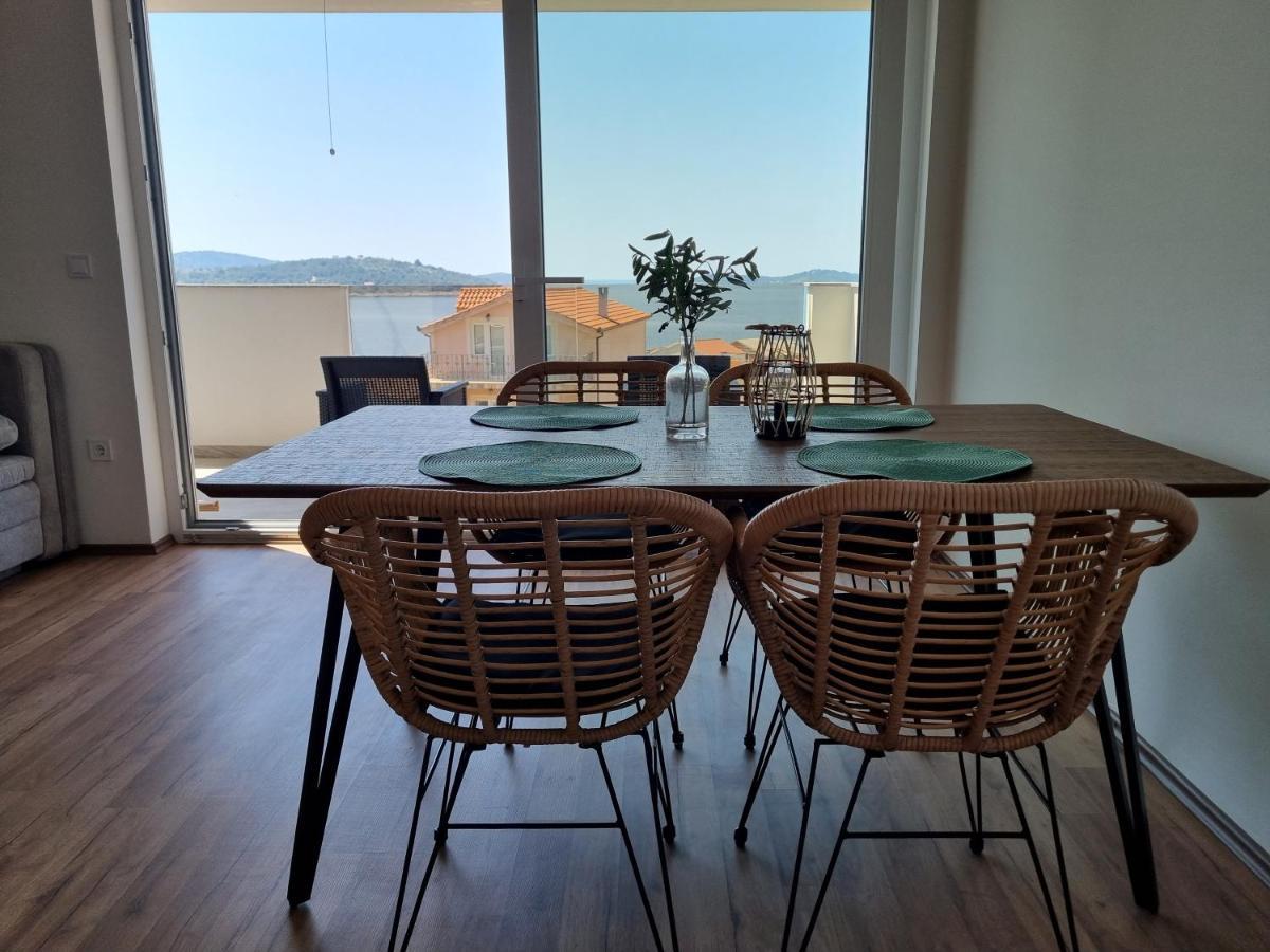 Sea View Apartment 罗戈兹尼察 外观 照片