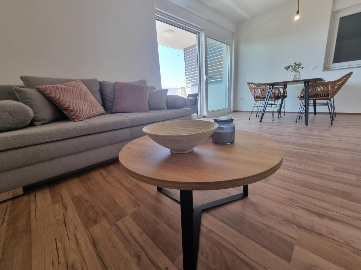 Sea View Apartment 罗戈兹尼察 外观 照片