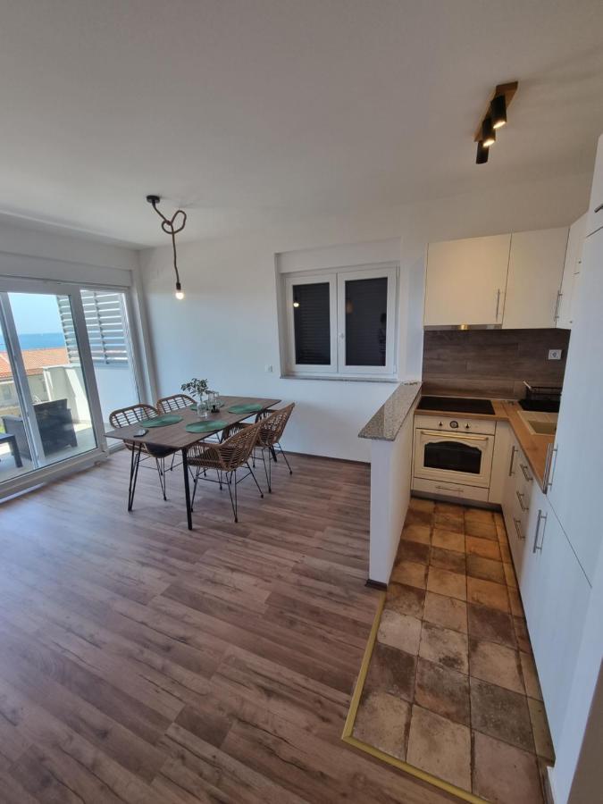 Sea View Apartment 罗戈兹尼察 外观 照片