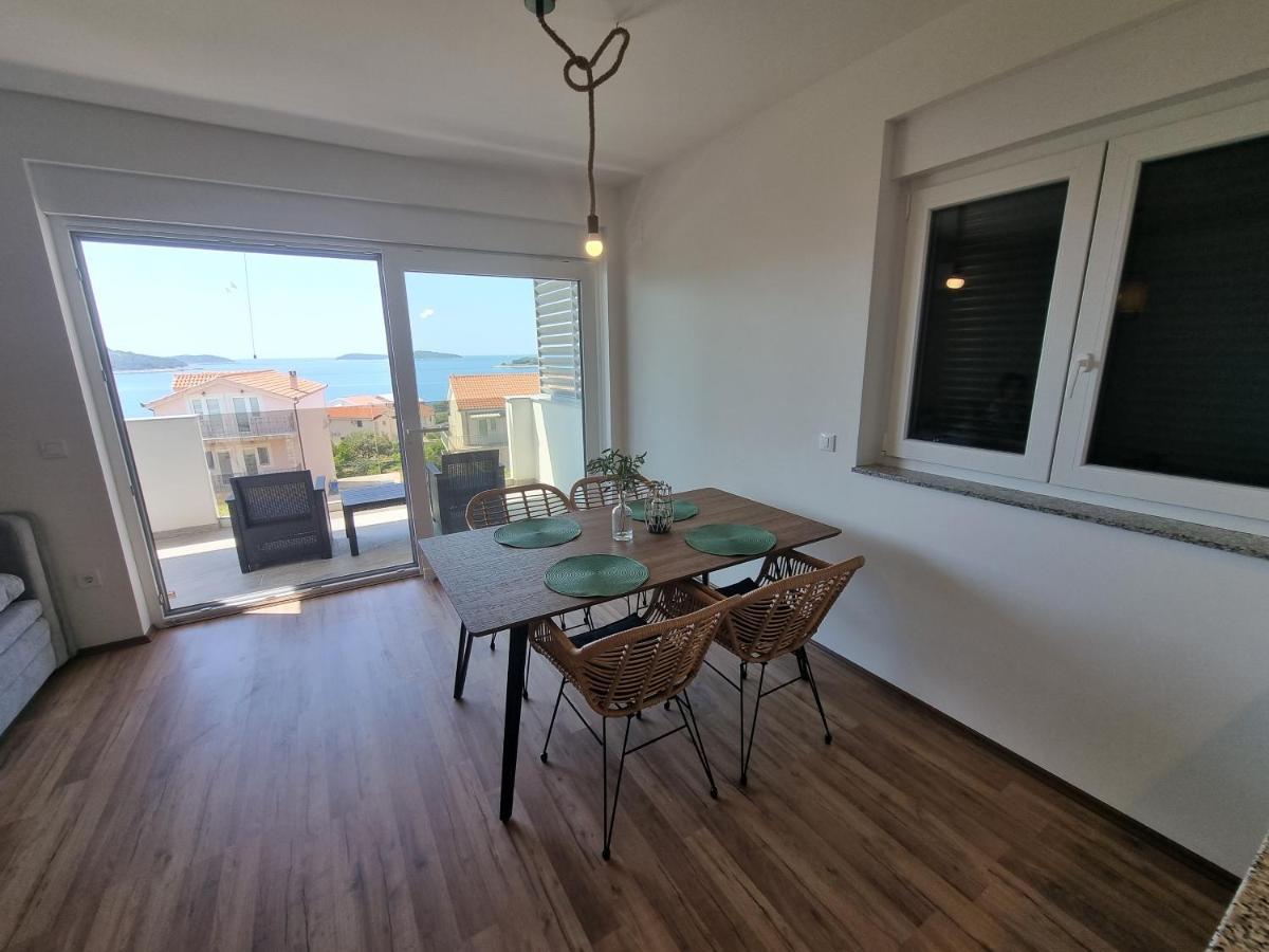 Sea View Apartment 罗戈兹尼察 外观 照片