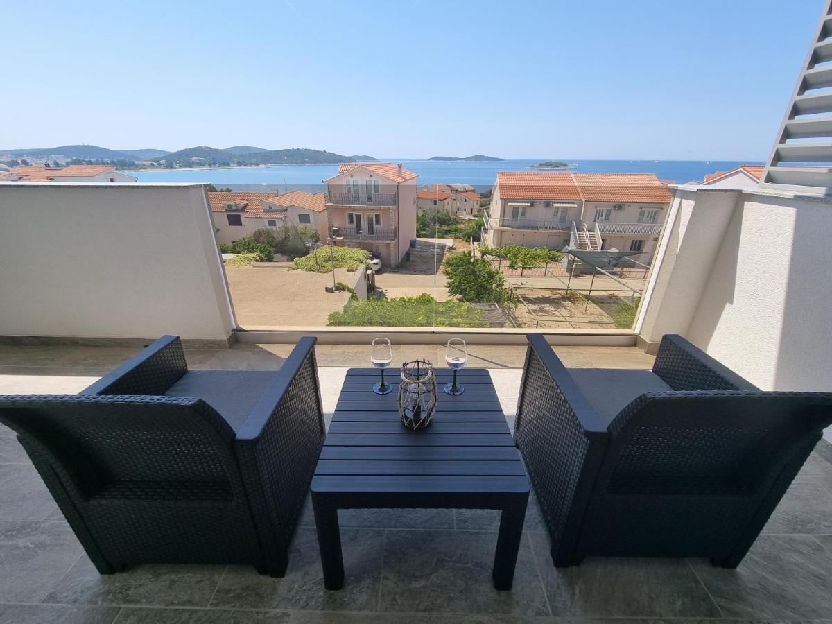 Sea View Apartment 罗戈兹尼察 外观 照片